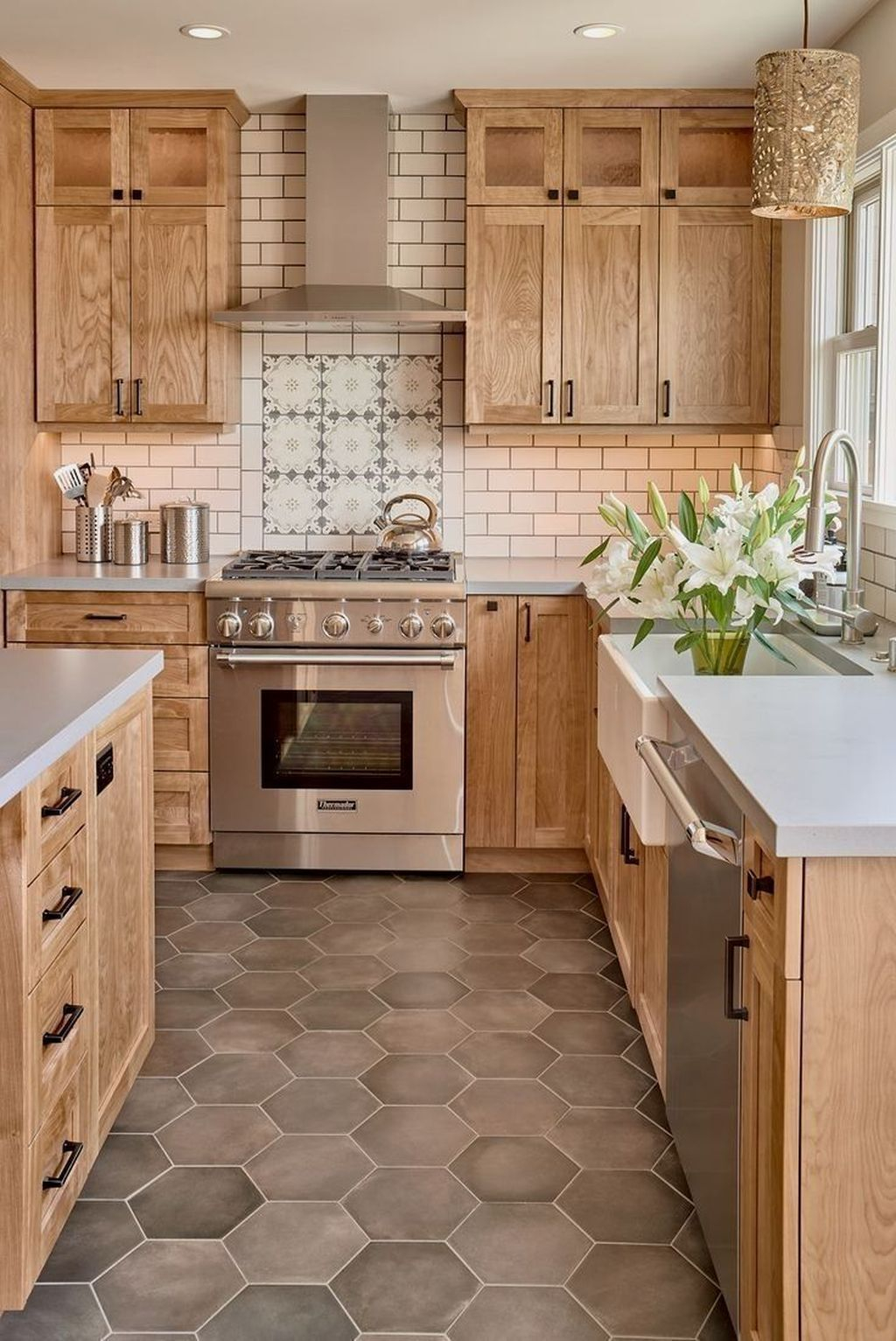 Modern kitchen design ideas you can try in your dream home 18