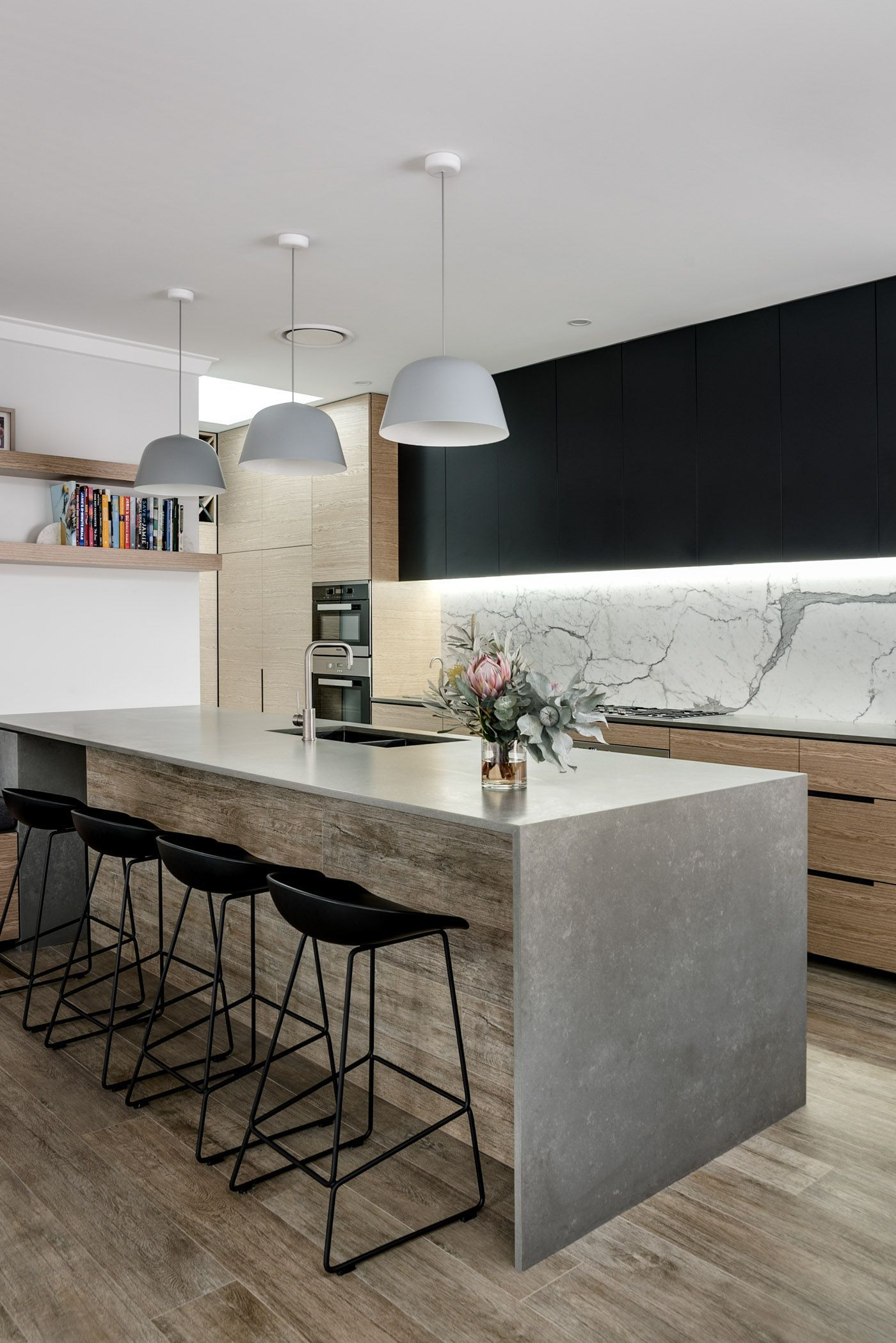 Modern kitchen design ideas you can try in your dream home 31