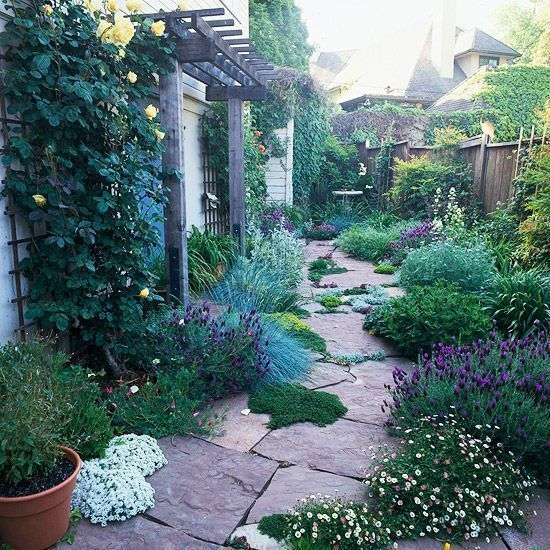 The best and stunning front yard design 21
