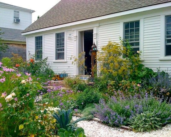 The best and stunning front yard design 23