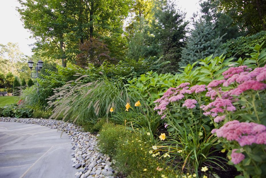 The best and stunning front yard design 28