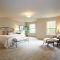 The best design of the carpet floor bedroom that inspiring 35