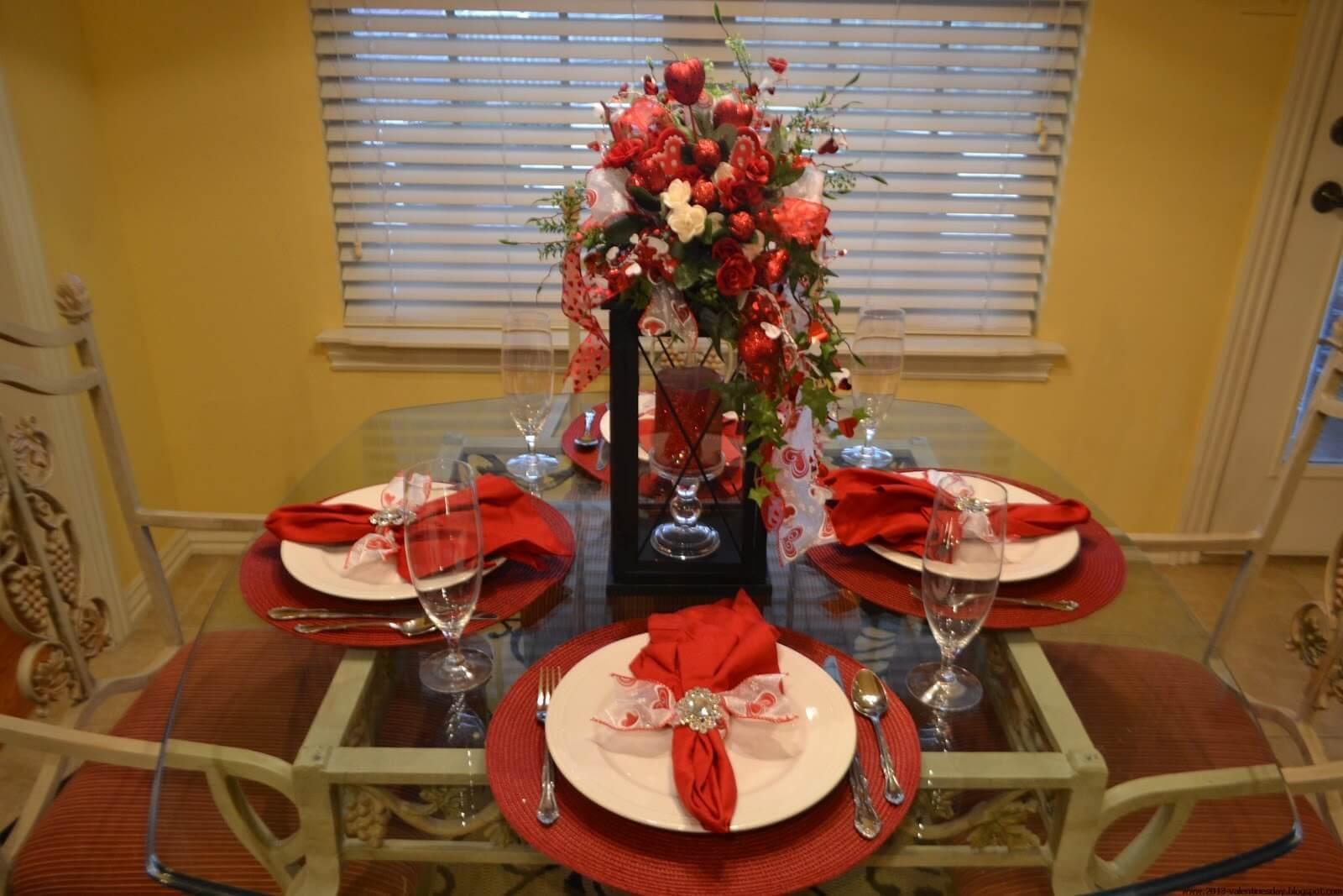 Valentine-day-table-decoration-1