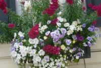 Exterior decoration ideas with flower in window 31