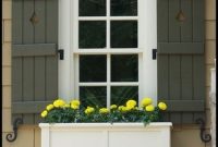 Exterior decoration ideas with flower in window 51