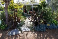 Modern&minimalist frontyard desgin ideas 27