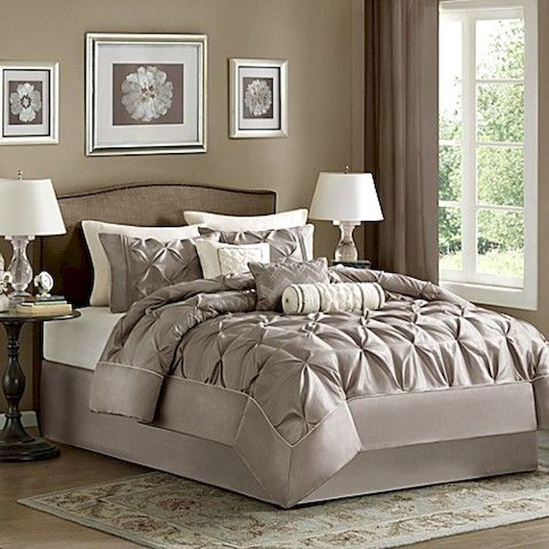 Luxury bedroom design ideas with goose feather 49