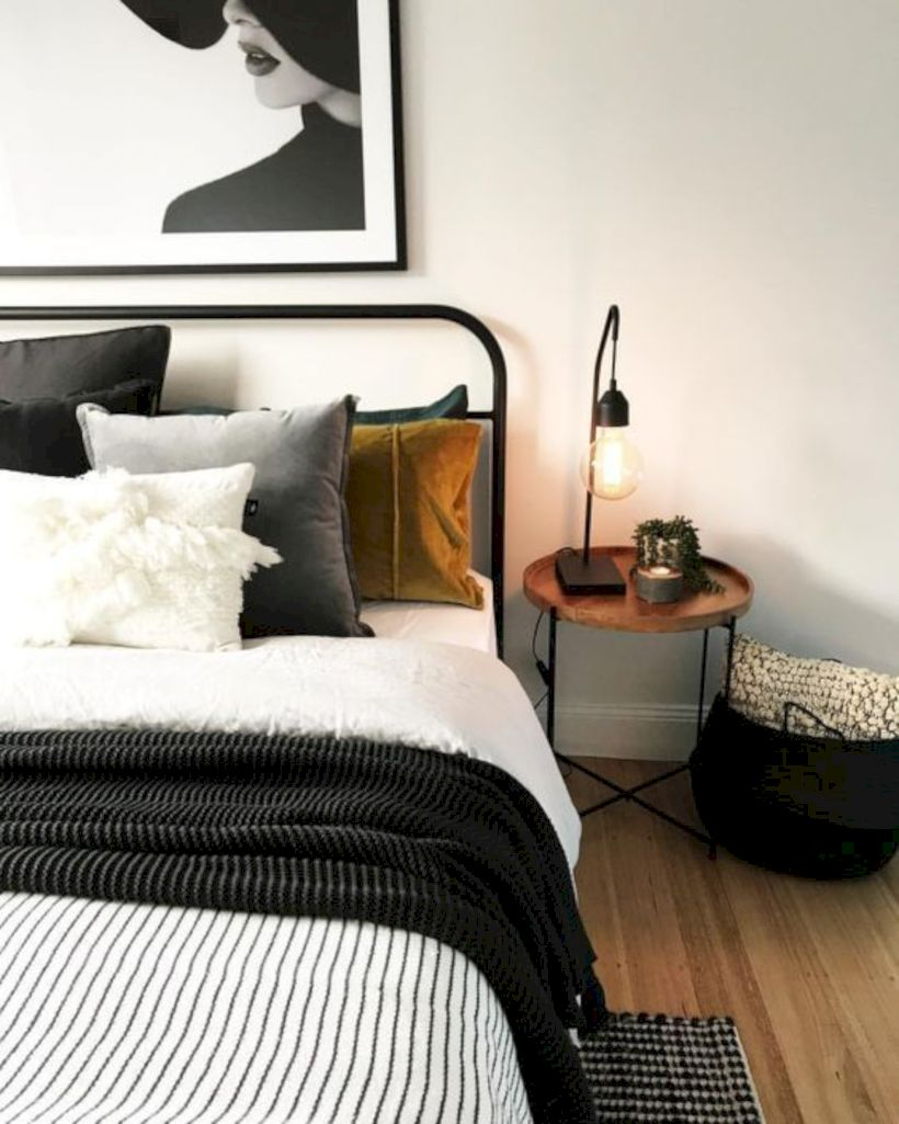 Romantic bedroom decorating ideas in your apartment 17