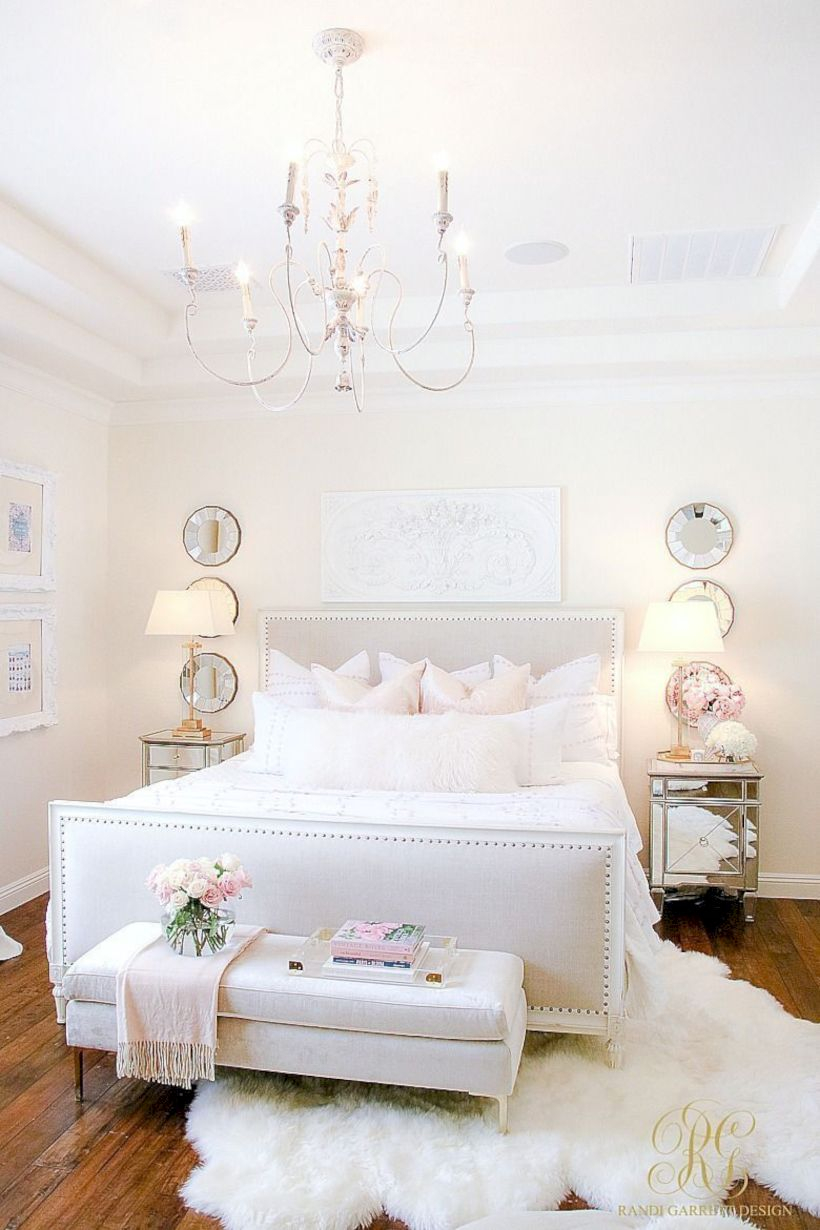 Romantic bedroom decorating ideas in your apartment 30
