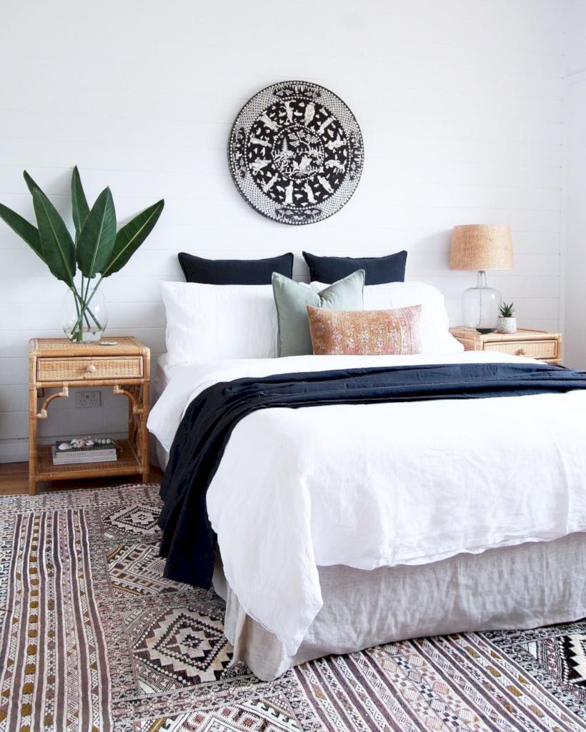Romantic bedroom decorating ideas in your apartment 38