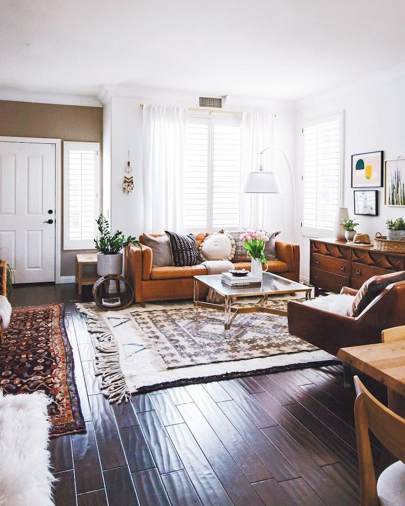 Spring living room design ideas that you can copy right now 24