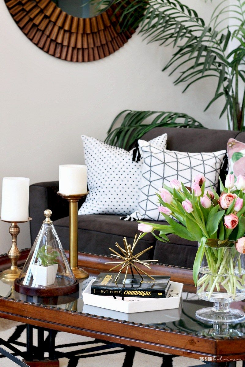 Spring living room design ideas that you can copy right now 35