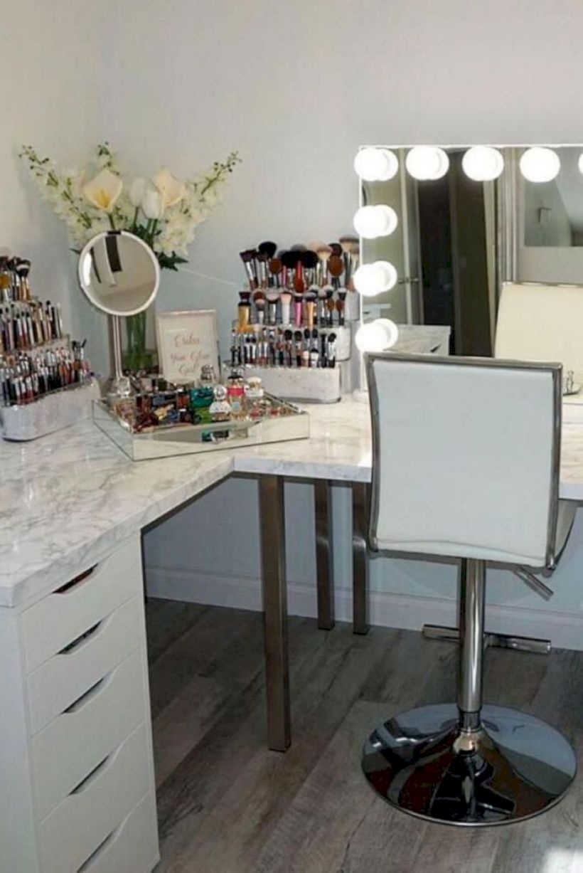 The best makeup table design ideas that you must copy right now 12