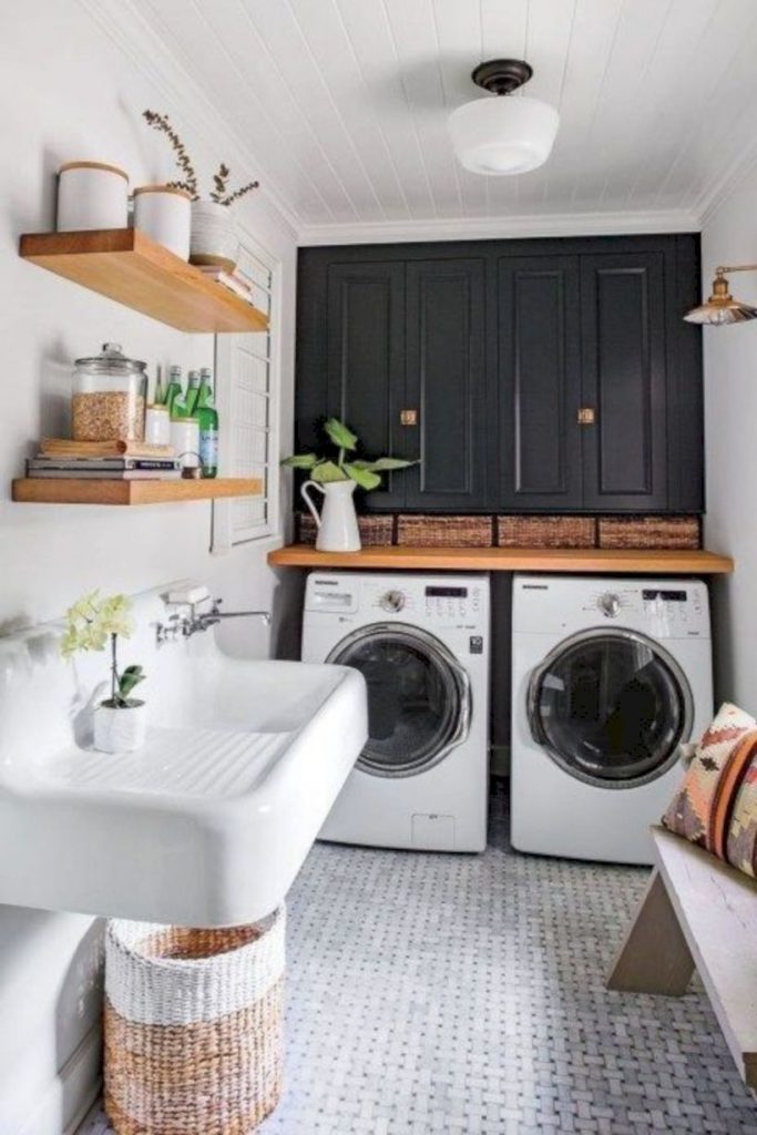 Inspiring small laundry room design ideas in spring 2019 36