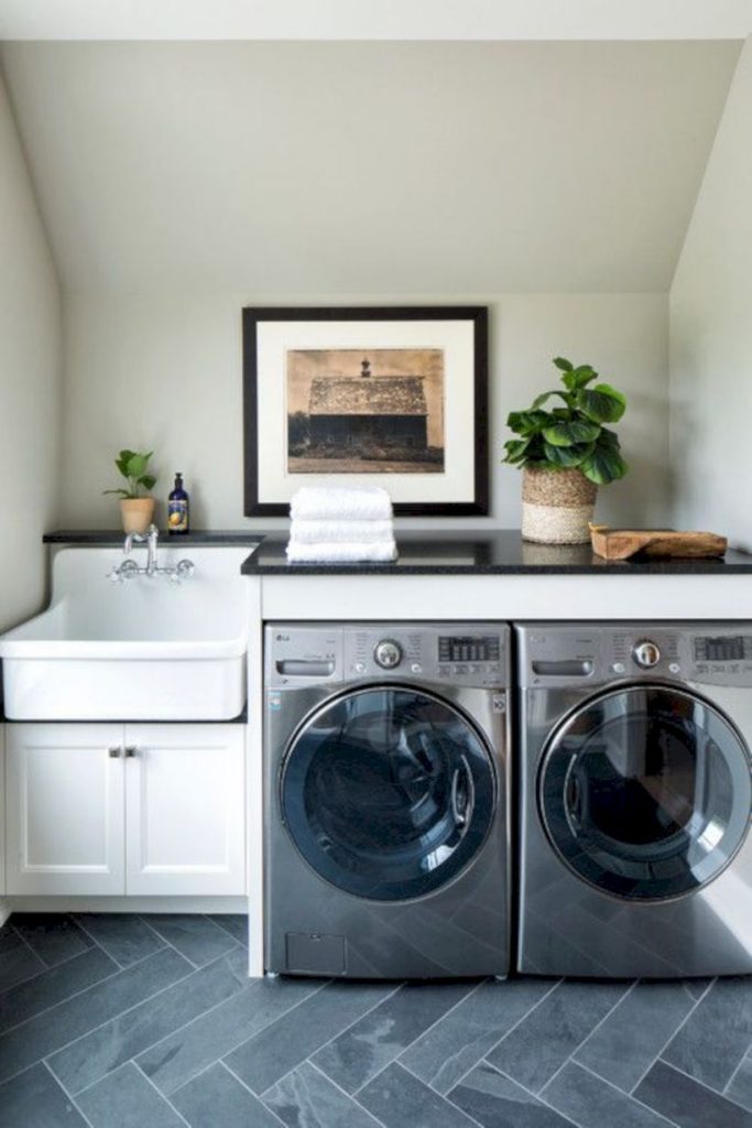 Inspiring small laundry room design ideas in spring 2019 37