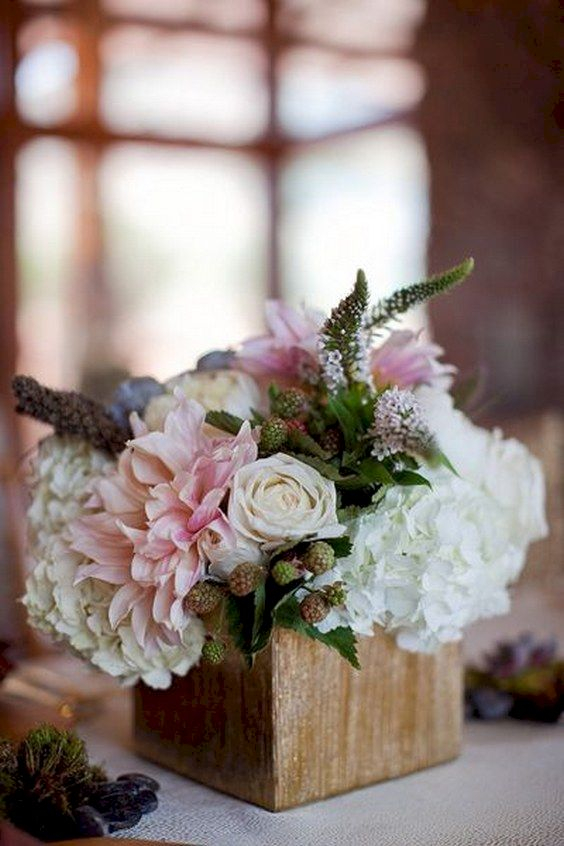Inspiring wooden box ideas for flower that you can try 06