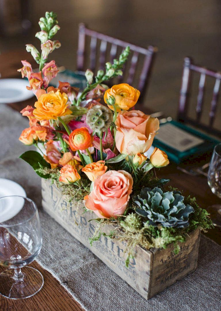 Inspiring wooden box ideas for flower that you can try 09
