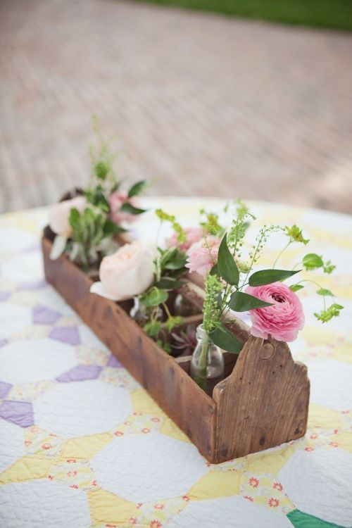 Inspiring wooden box ideas for flower that you can try 12