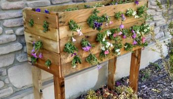 Inspiring wooden box ideas for flower that you can try 14