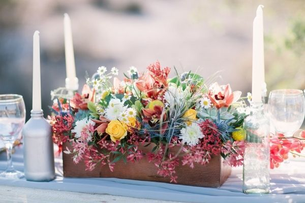 Inspiring wooden box ideas for flower that you can try 19