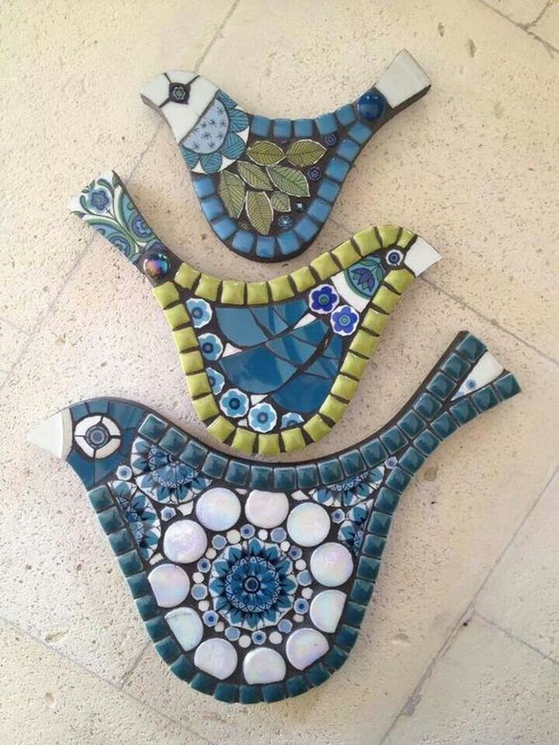 Adorable diy mosaic craft ideas to beautify your home decoration 29
