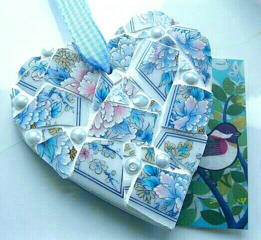 Adorable diy mosaic craft ideas to beautify your home decoration 49