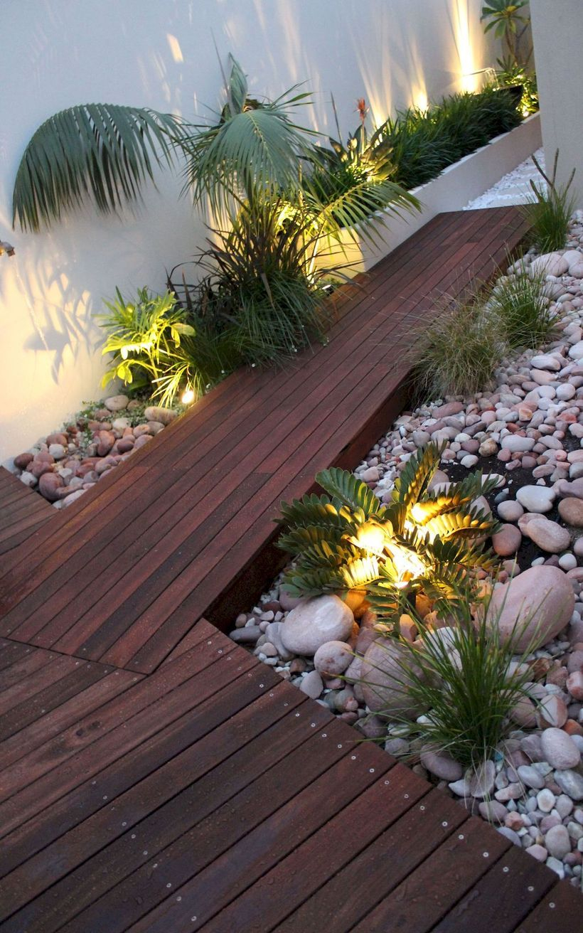 60 Adorable Front Yard Lighting Ideas For Your Summer Night Vibe ...