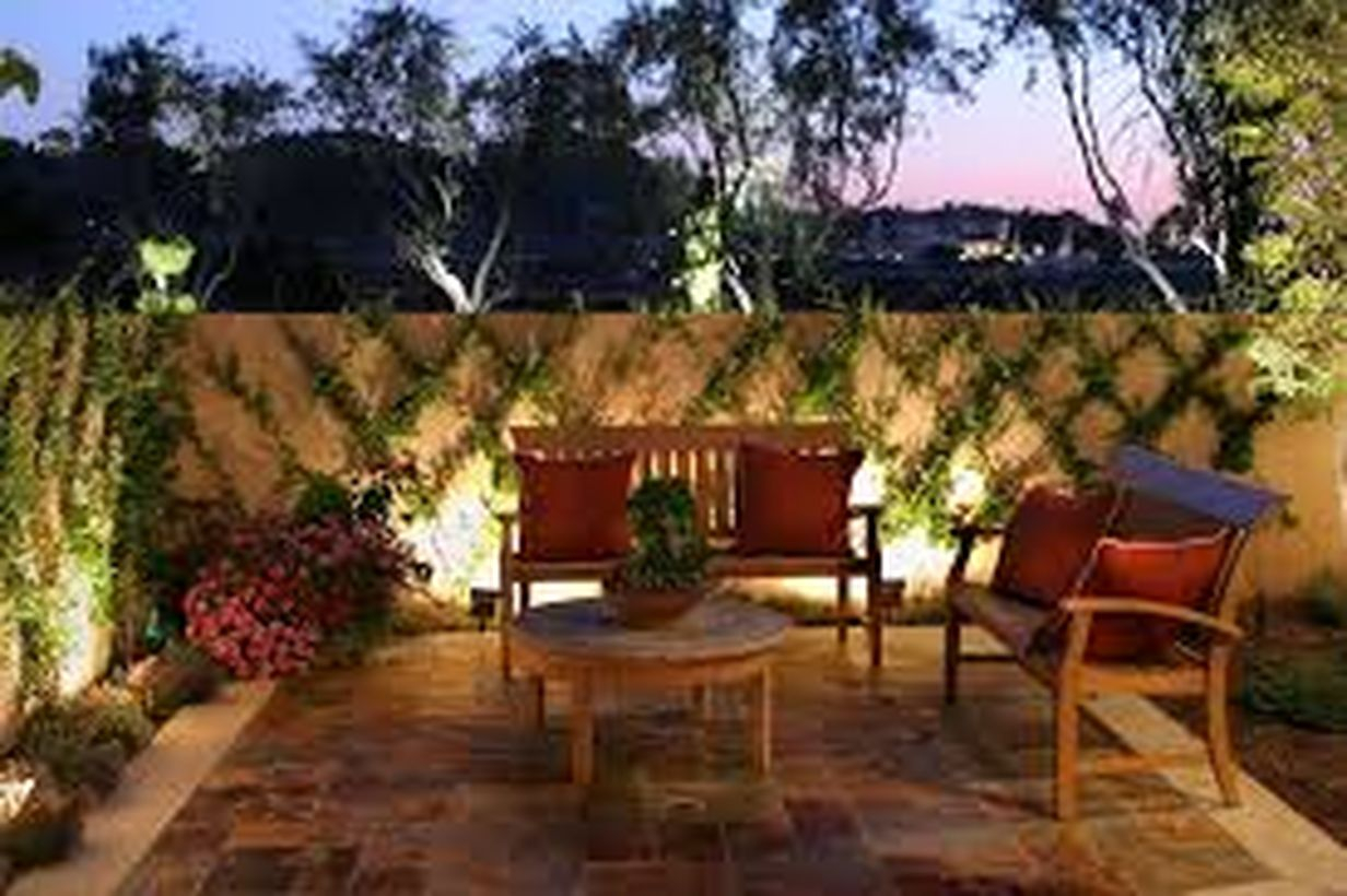 Adorable front yard lighting ideas for your summer night vibe 27