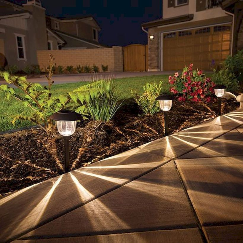 60 Adorable Front Yard Lighting Ideas For Your Summer Night Vibe ...