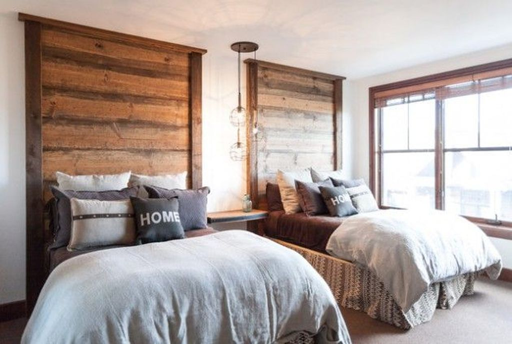 An awesome headboard to perfect your bedroom
