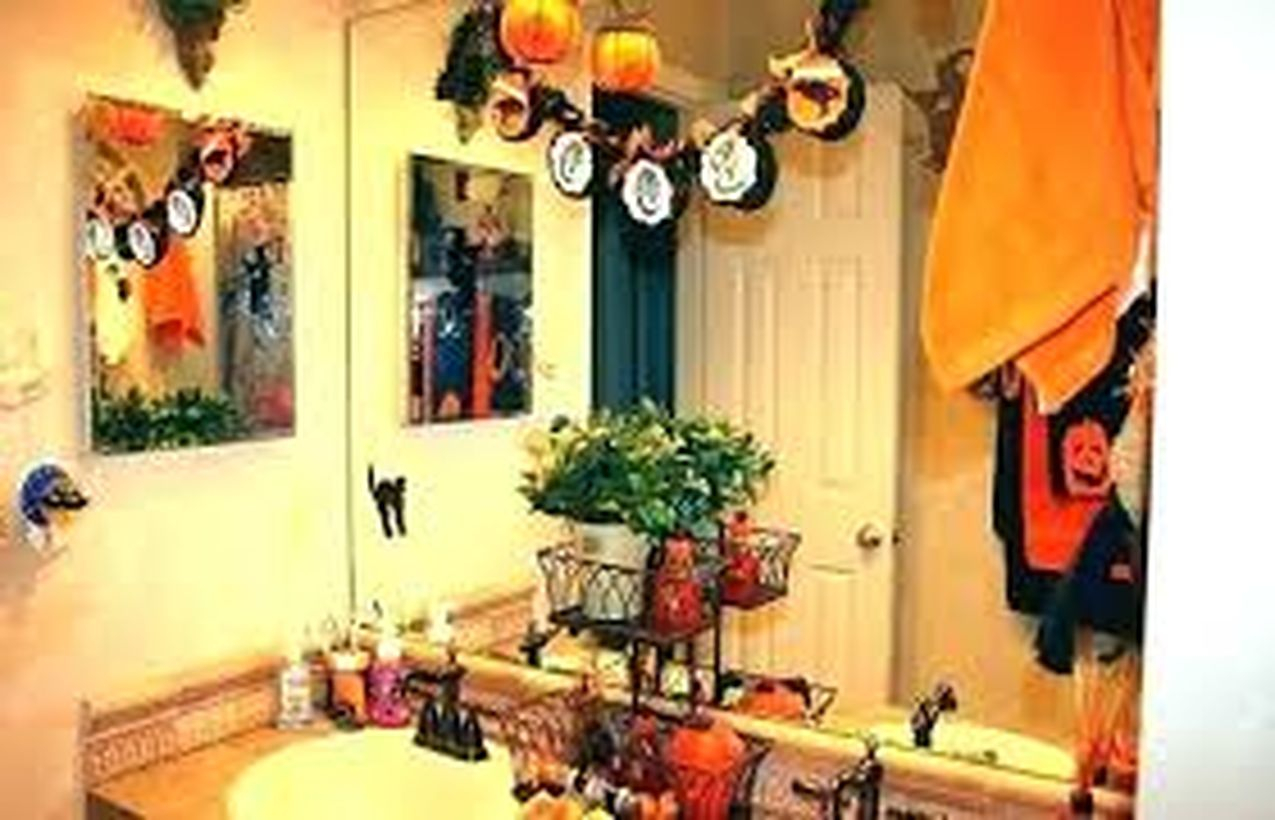 Awesome hanging pumpkin