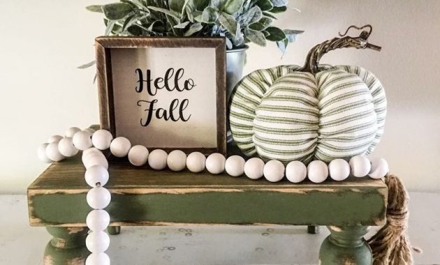 Diy centerpiece with pumpkins