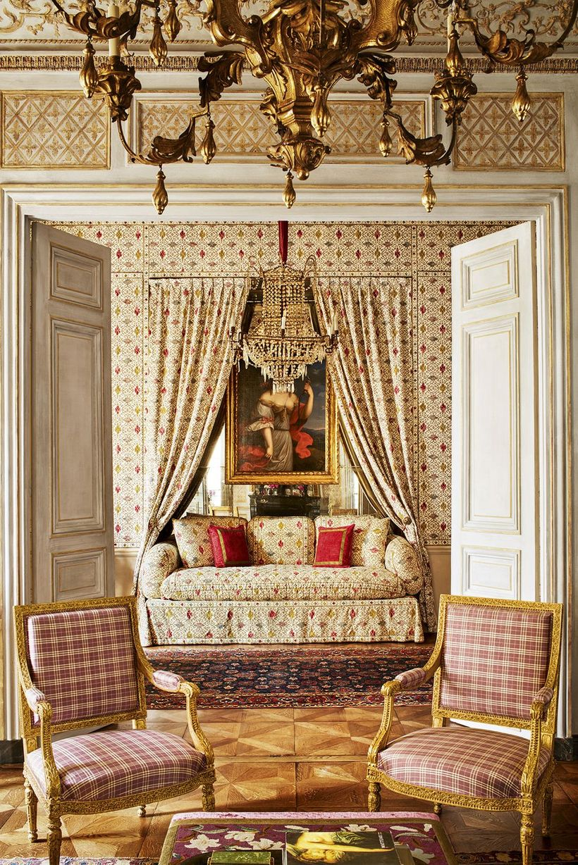 Elegant ornate chandelier.