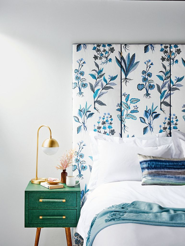 Leaf patterned headboard for bedroom