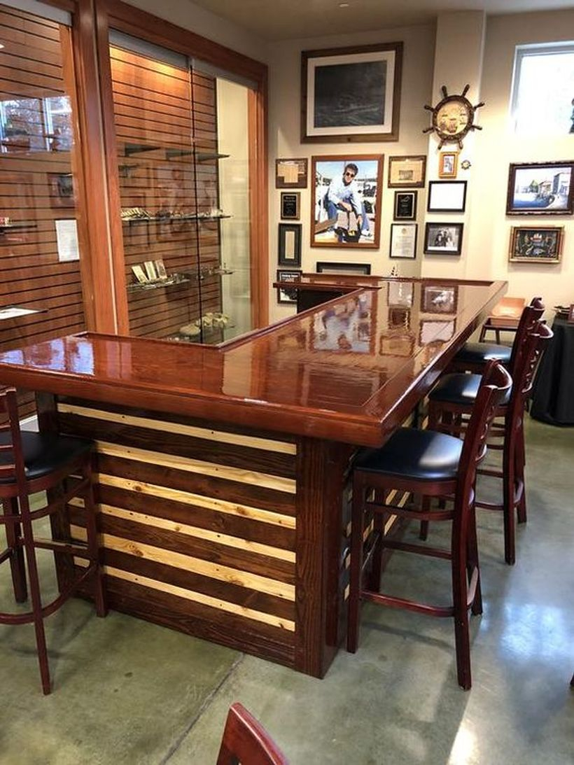Pallet home bar