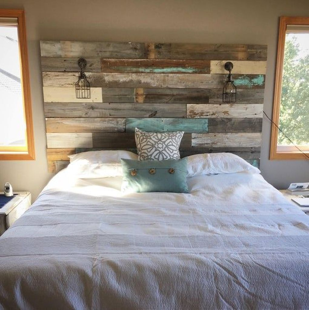 Perfcet headboard with lamps to perfect your bedroom