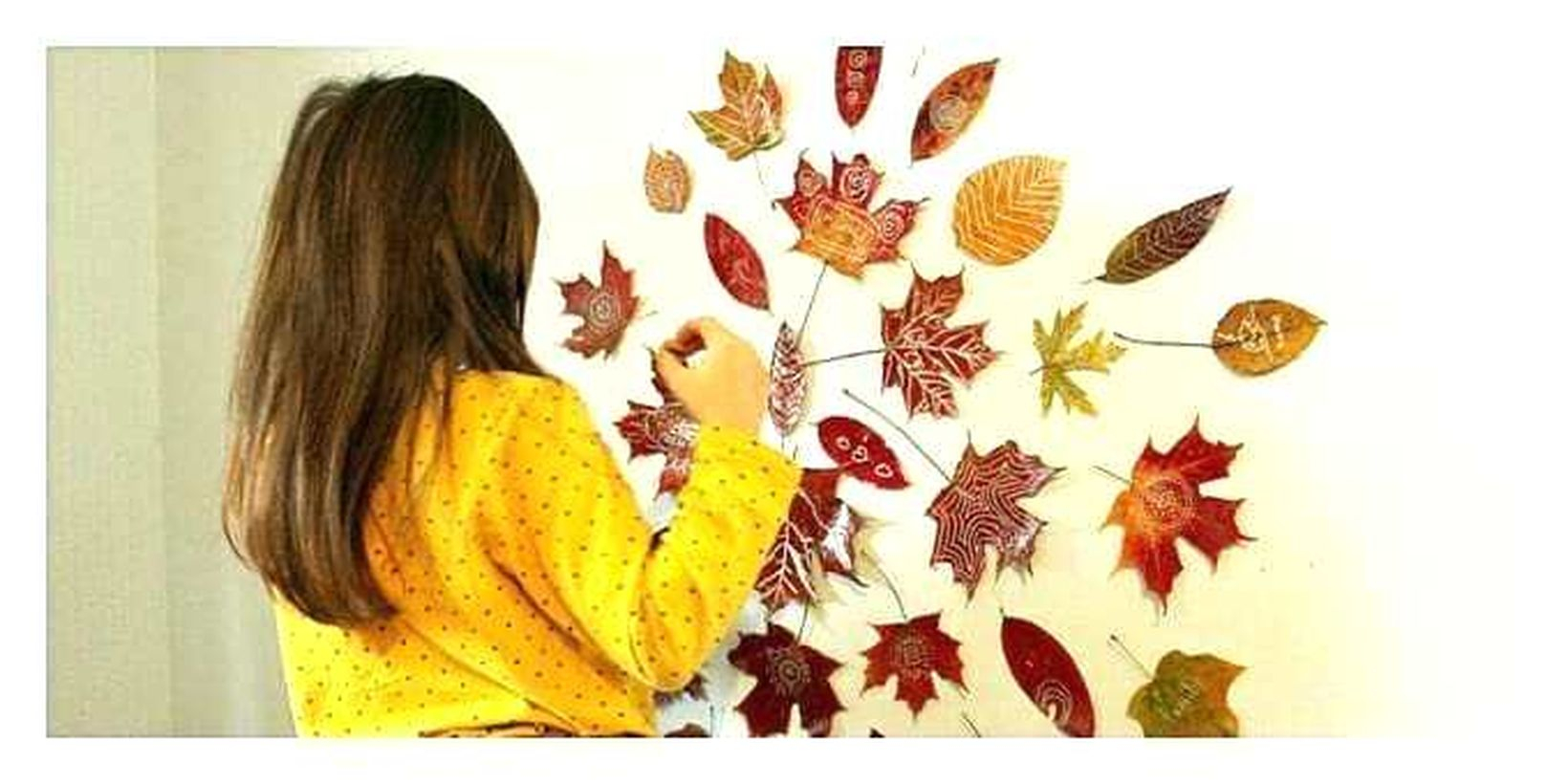 Awesome autumn leaves craft wall decoration