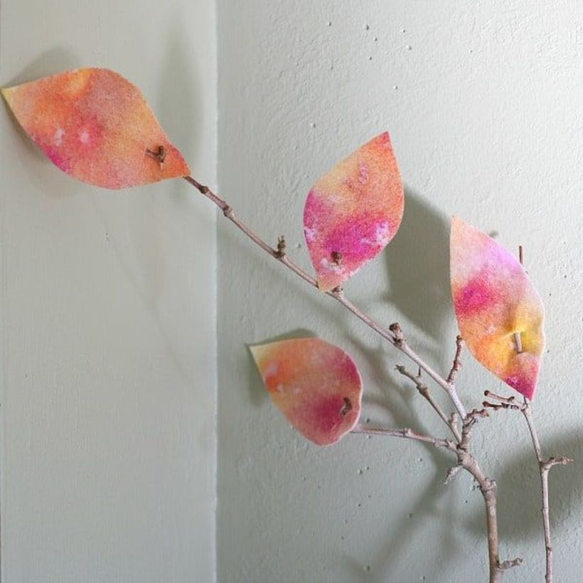 Colorful autumn leaves craft