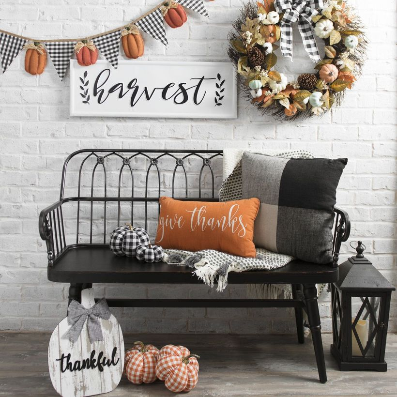 Decoration wall with pumpkin