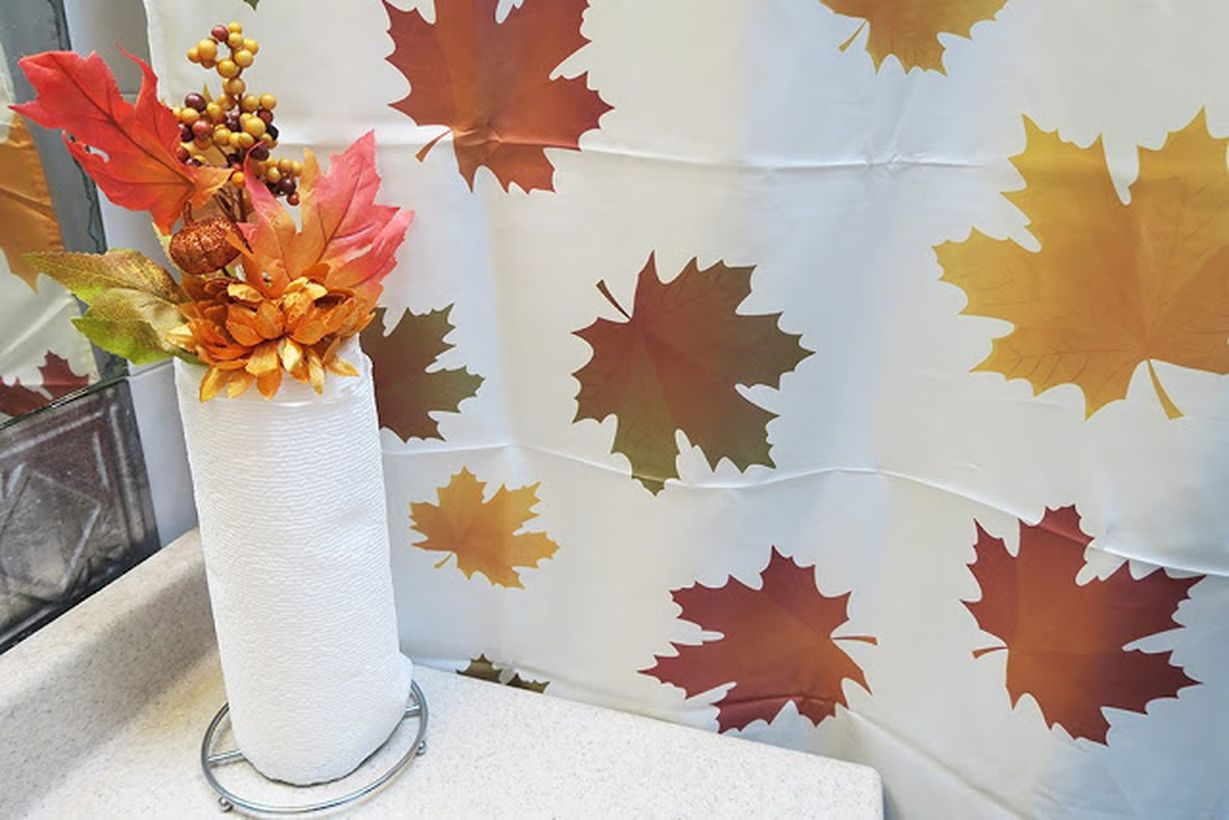 Fall-bathroom-decor