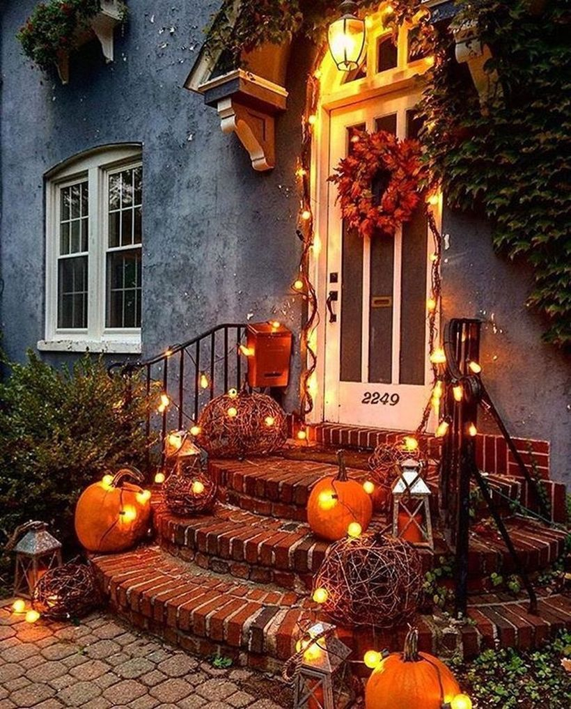 Inspiring pumpkins porch decoration