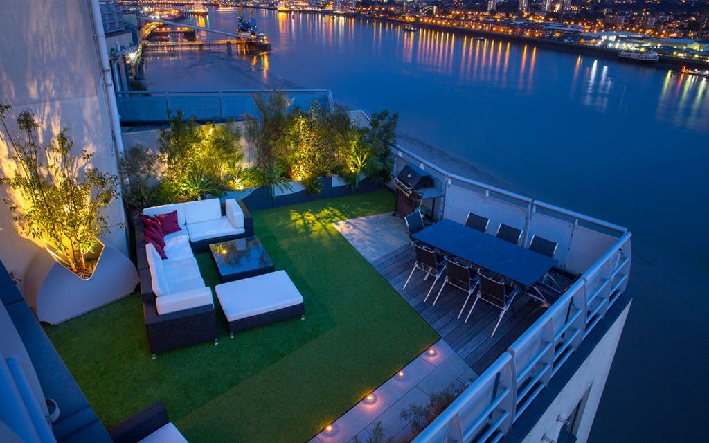 Beautiful modern rooftop lighting by lighting merge on the plant to perfect your rooftop garden