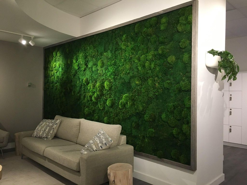 Unique modern living room design combined with white walls and moss wall to perfect your decoration