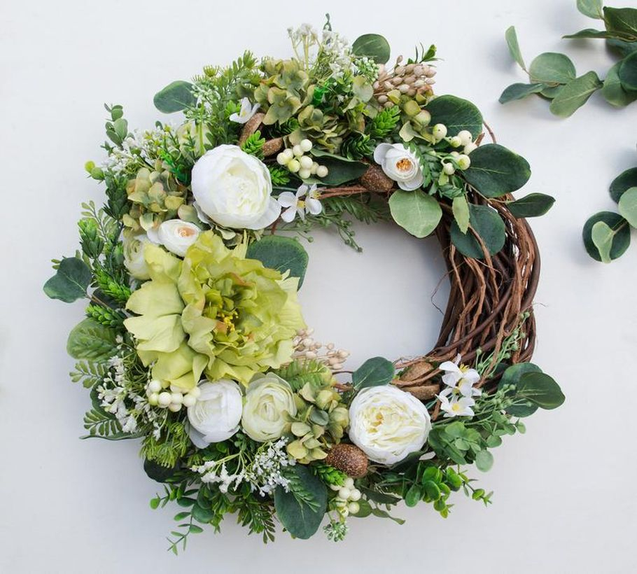 An inspiered front door wreath with floral, white rose to create beautify for your door