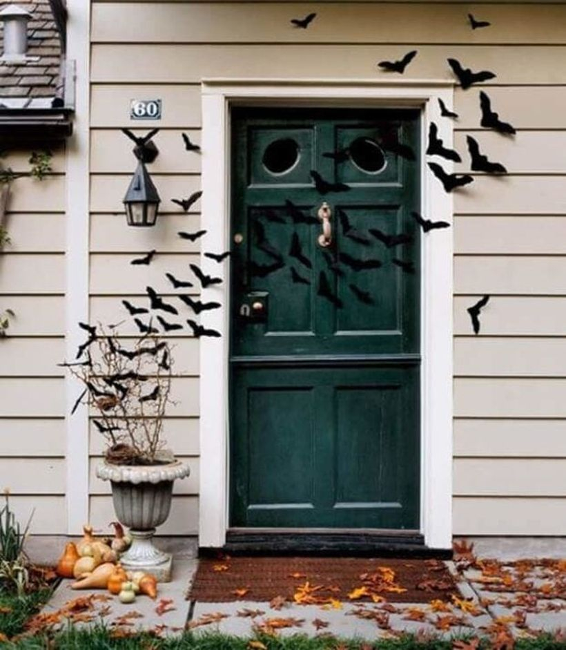 Felt bats halloween door.