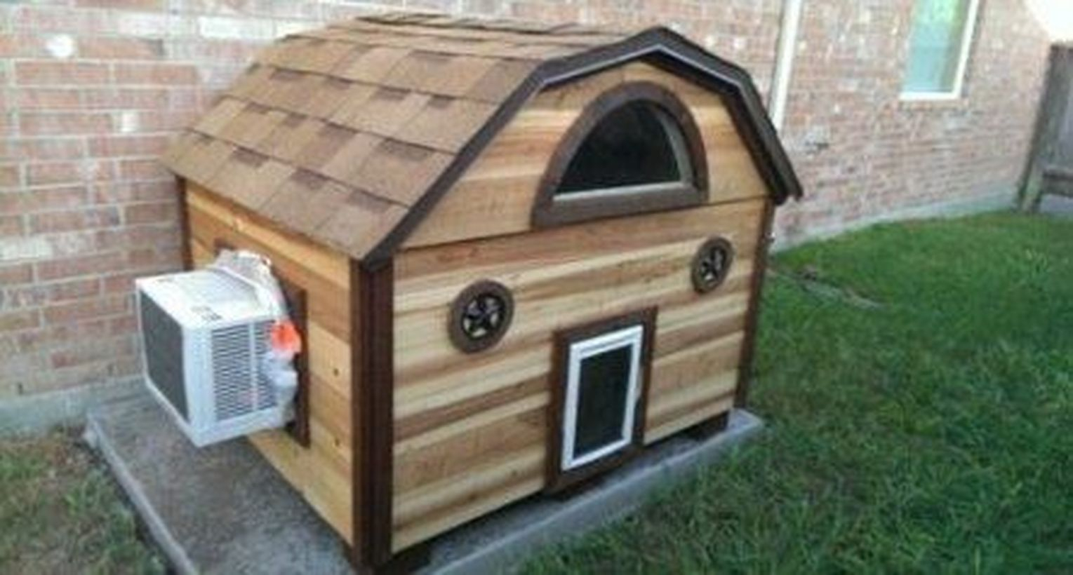 Unique small dog house