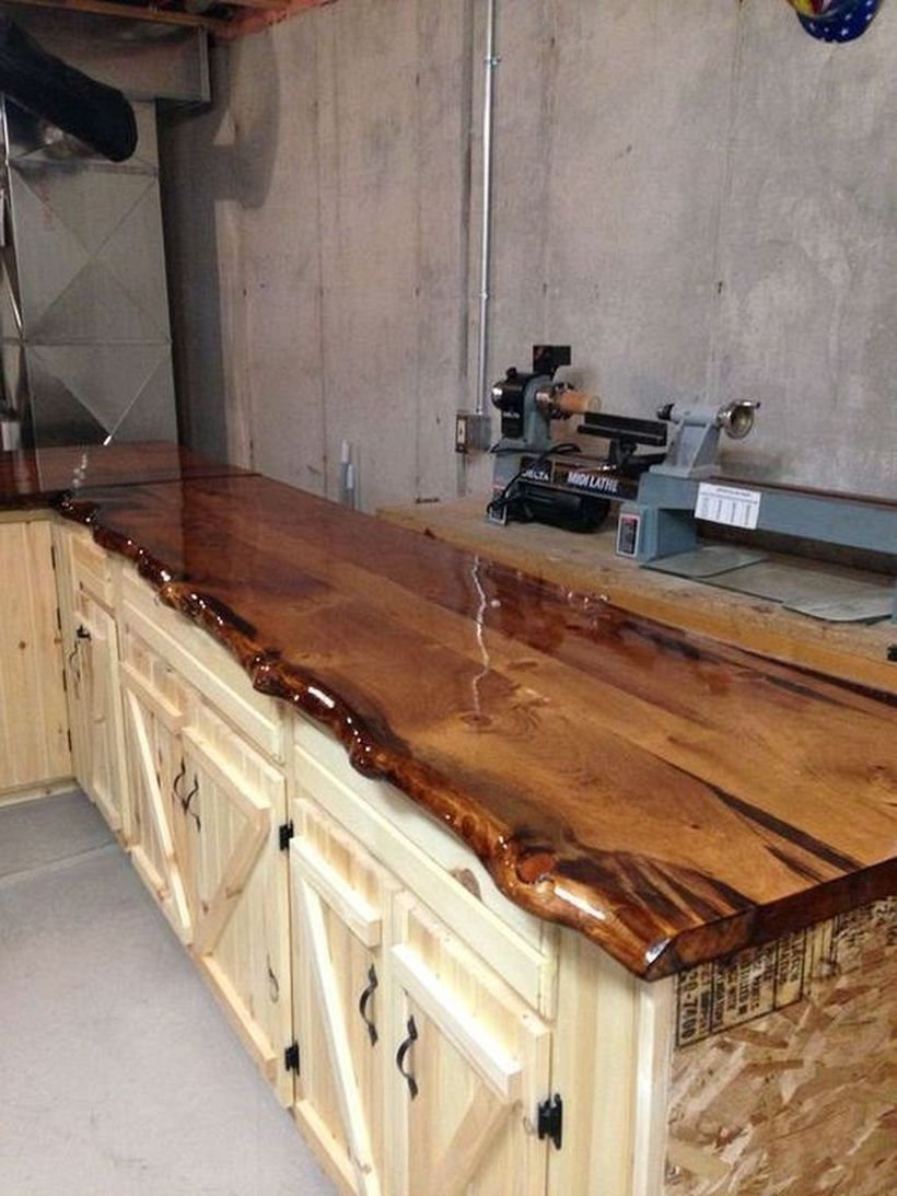 Wooden countertop design on the wooden cabinet