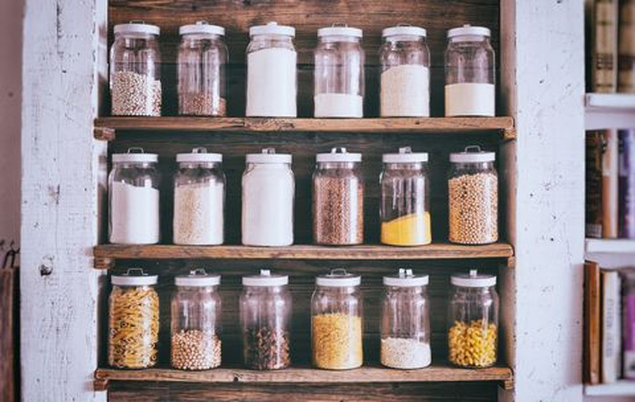 Wooden spice graded rack