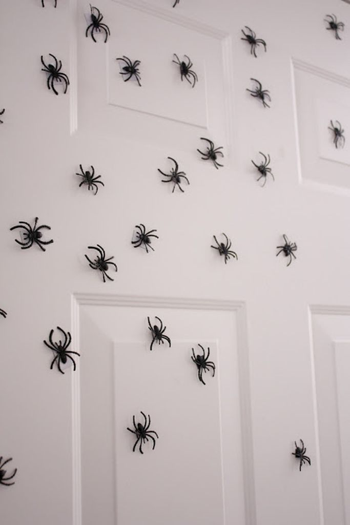 An amazing home decoration for halloween with diy spider wall decoration to perfect your indoor decoration