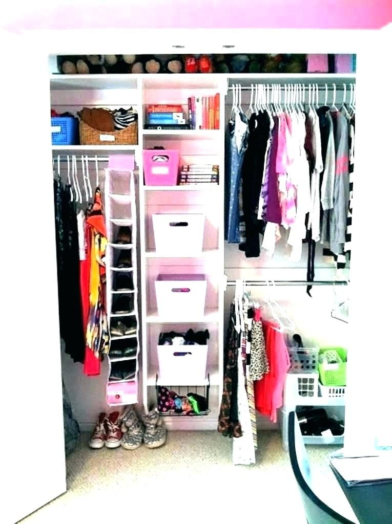 An awesome clothing storage with a wardrobe that merges to the shoe storage to complete your small bedroom storage